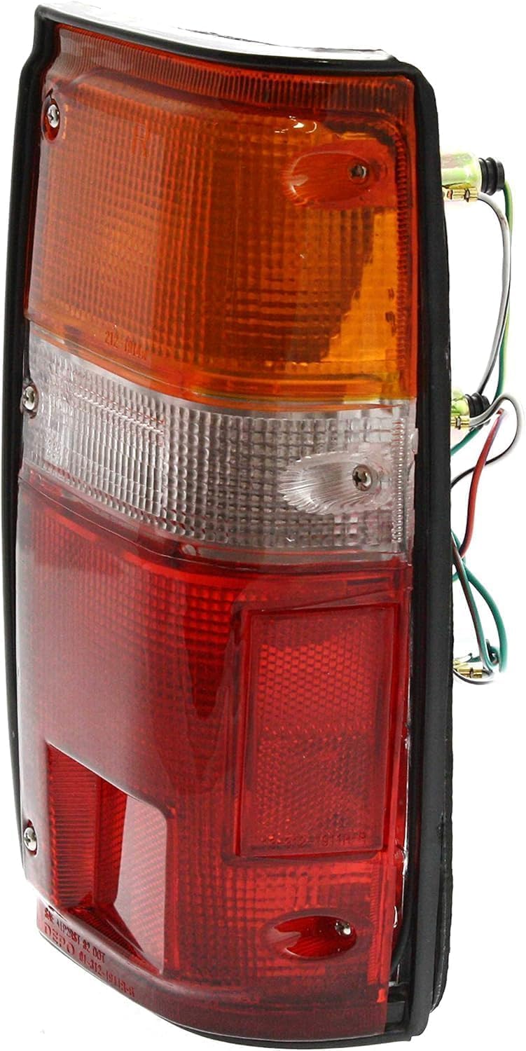 Driver and Passenger Side Halogen Tail Light, With bulb(s), OE Comparable Finish For 1984-1989 Toyota 4Runner / 1984-1988 Pickup